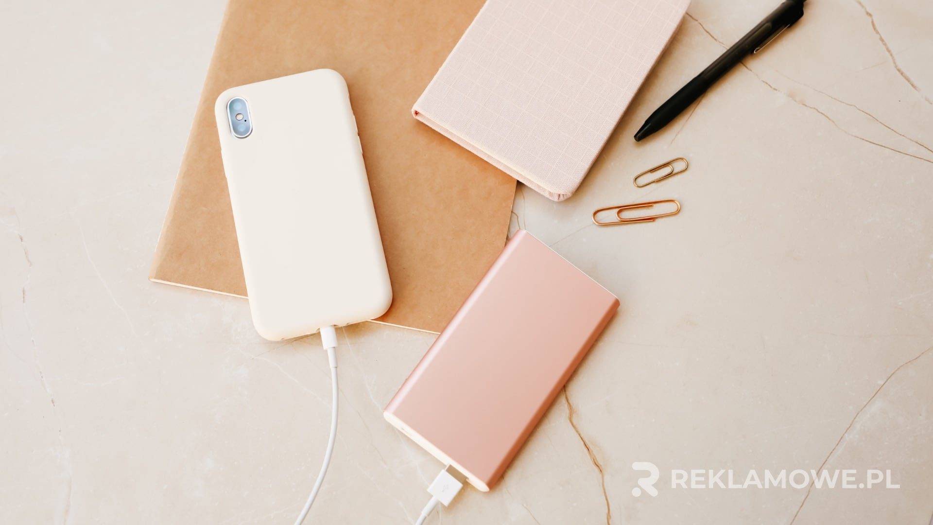 Powerbank reklamowy dostosowany do marki