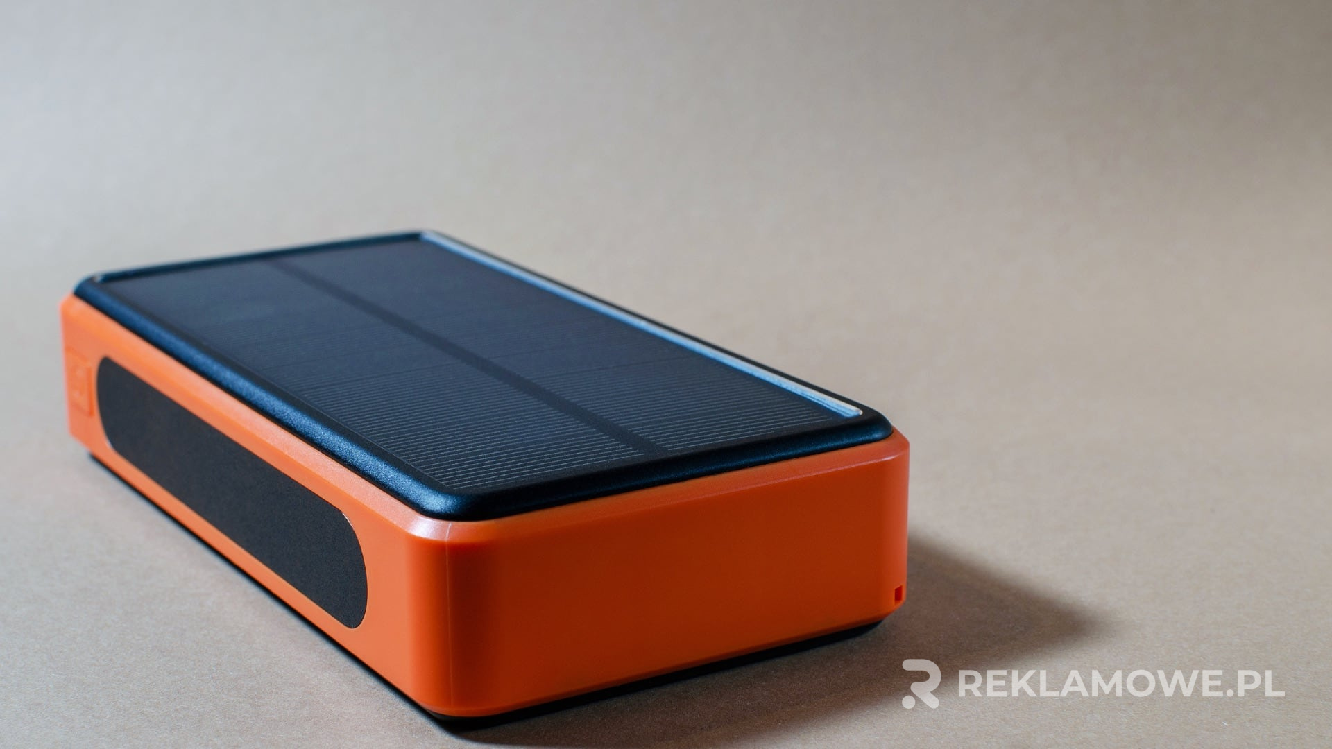 Ekologiczny powerbank reklamowy – modny wybór dla odpowiedzialnych marek