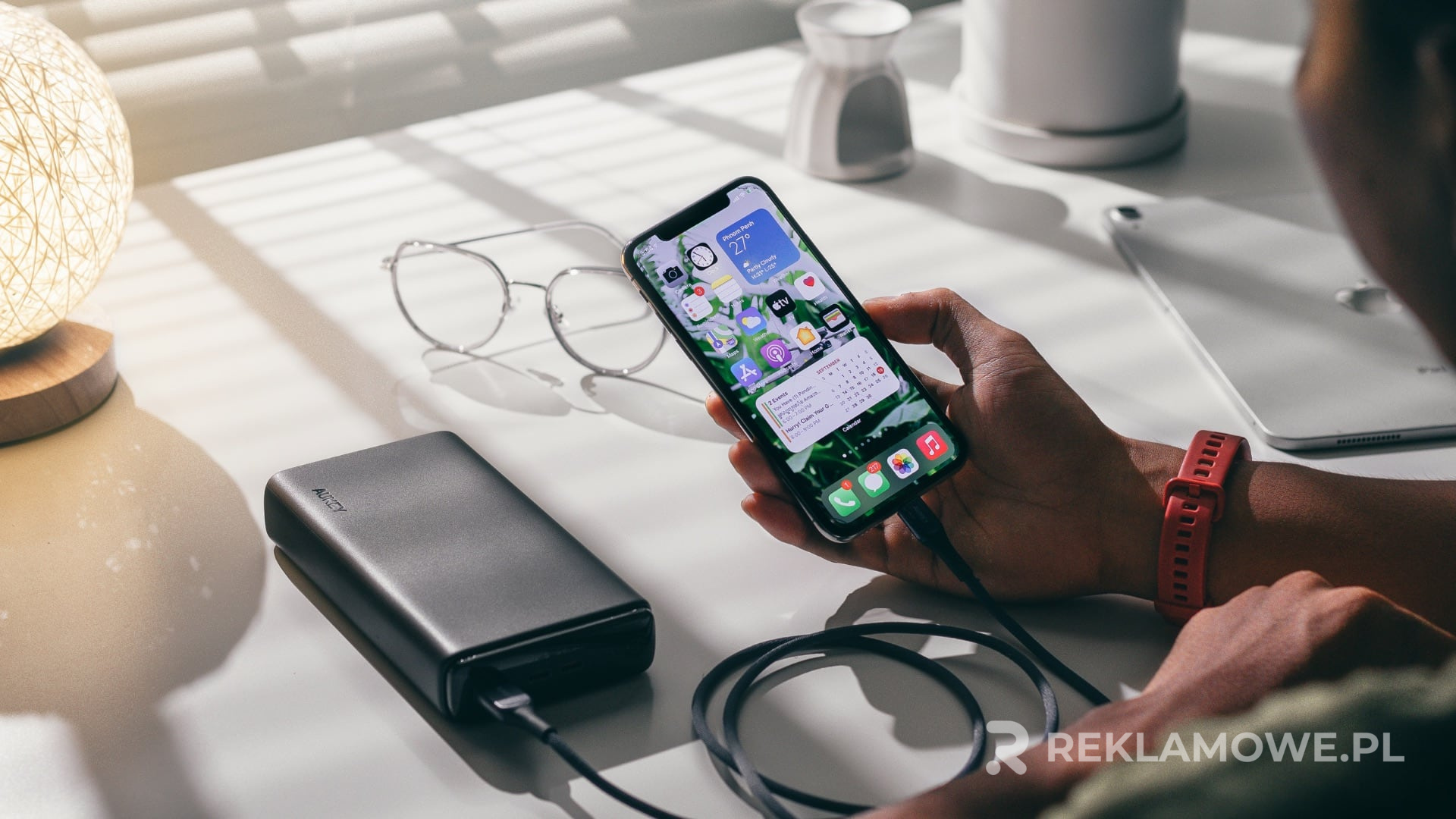 Jak zamówić powerbanki reklamowe krok po kroku