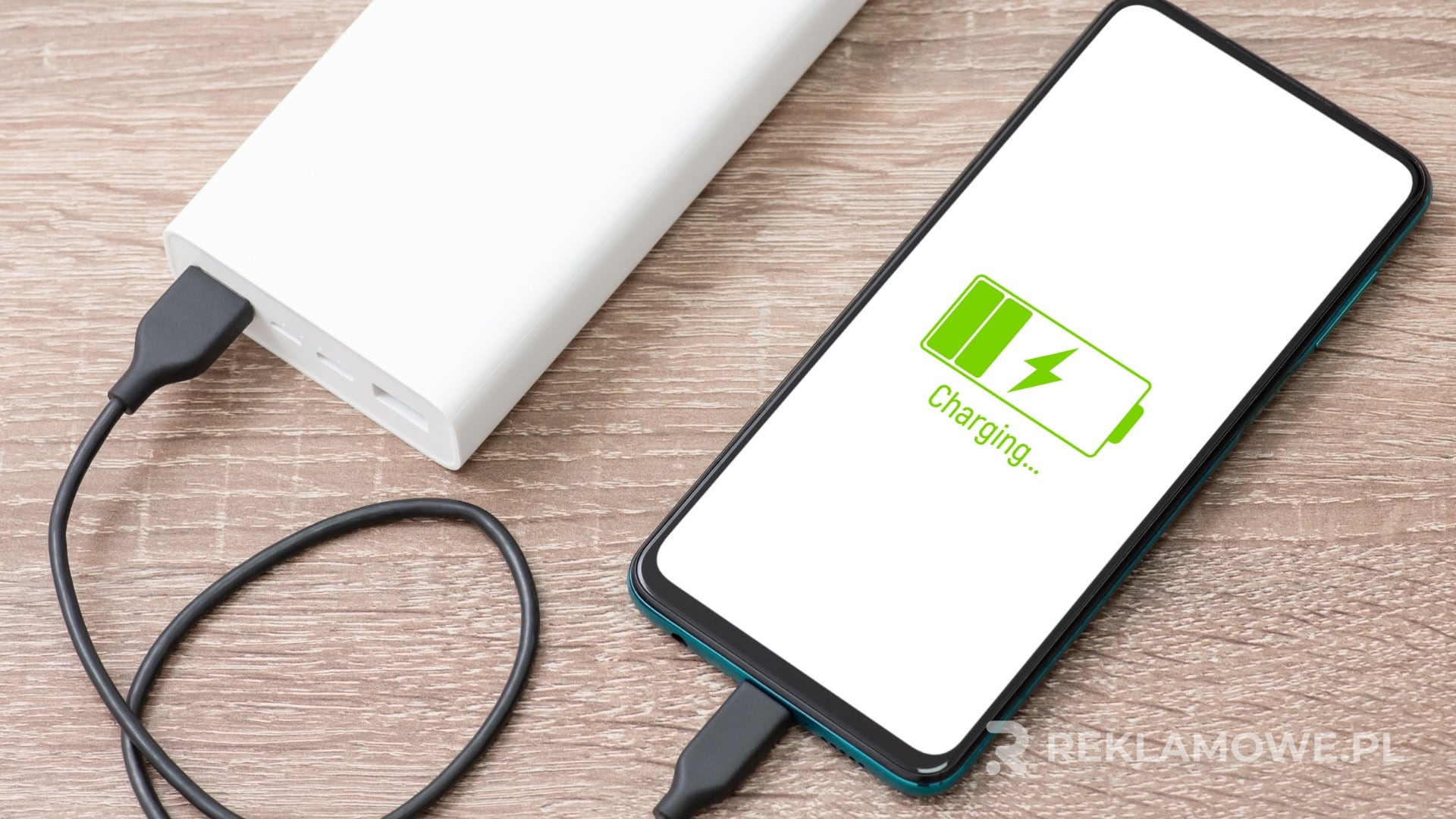 Powerbank reklamowy dla branży technologicznej – inspiracje i pomysły