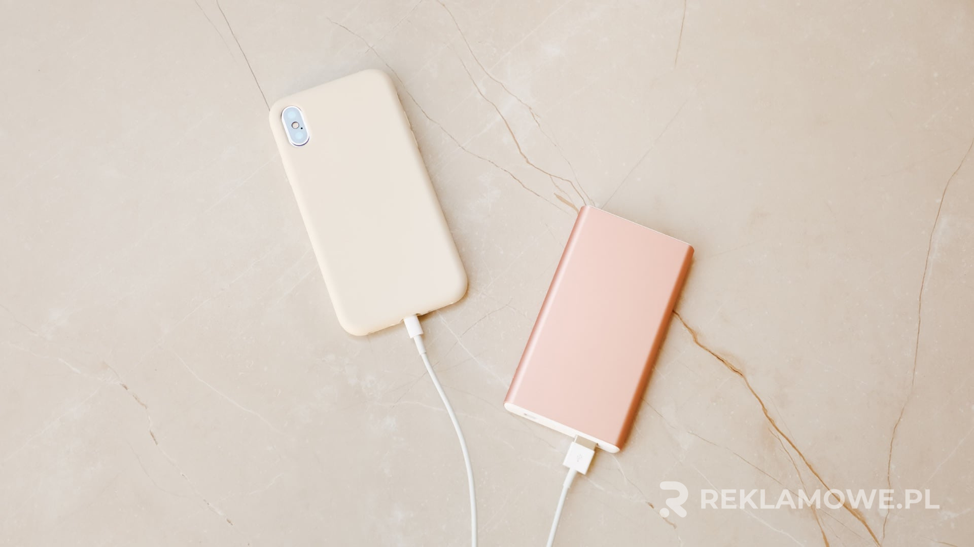 Reklamowe powerbanki z logo firmy