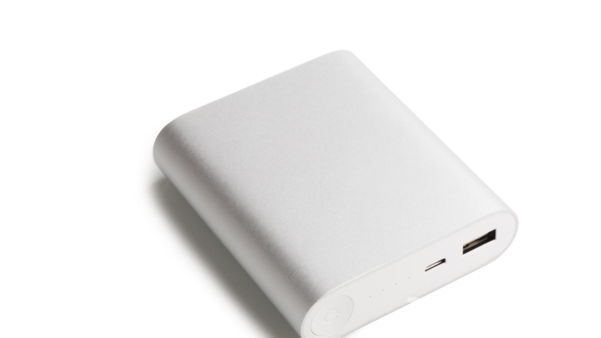 Eko powerbank używany do promowania zrównoważonego rozwoju